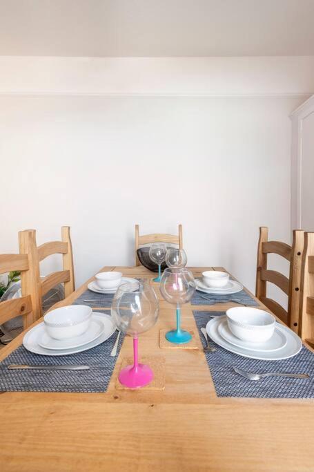 Travellers' Choice In Harwich-Essex Villa Exteriör bild