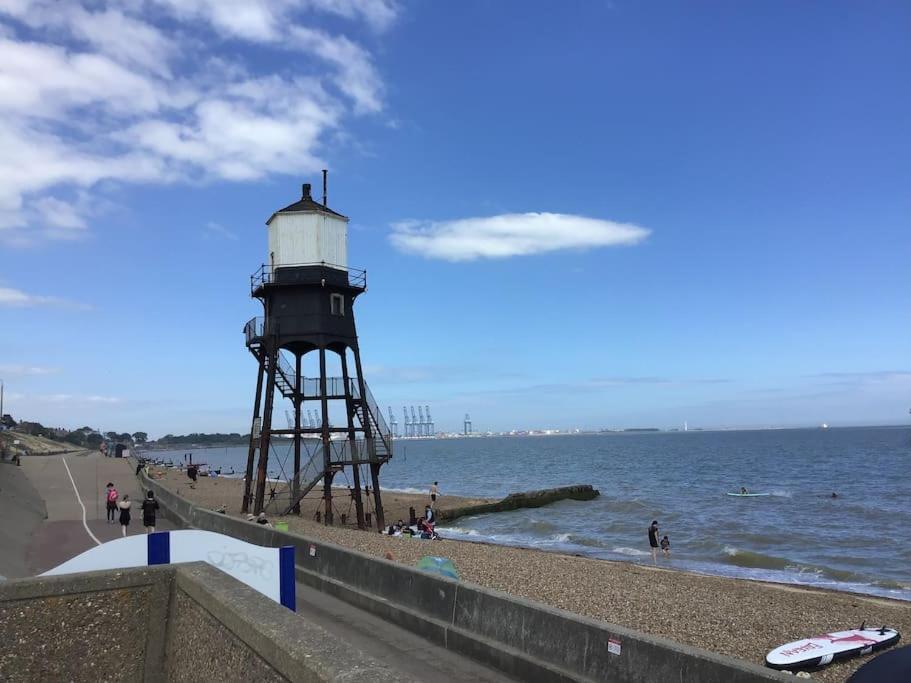 Travellers' Choice In Harwich-Essex Villa Exteriör bild