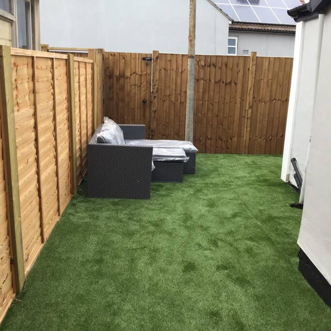 Travellers' Choice In Harwich-Essex Villa Exteriör bild