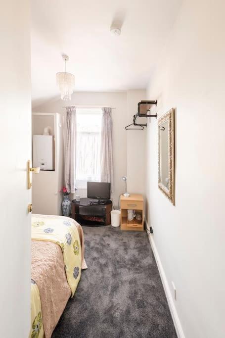 Travellers' Choice In Harwich-Essex Villa Exteriör bild