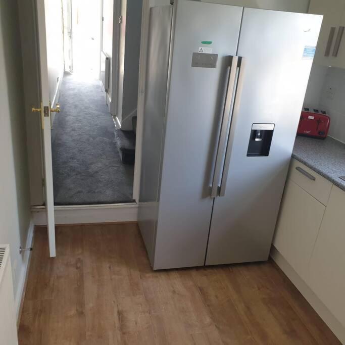 Travellers' Choice In Harwich-Essex Villa Exteriör bild