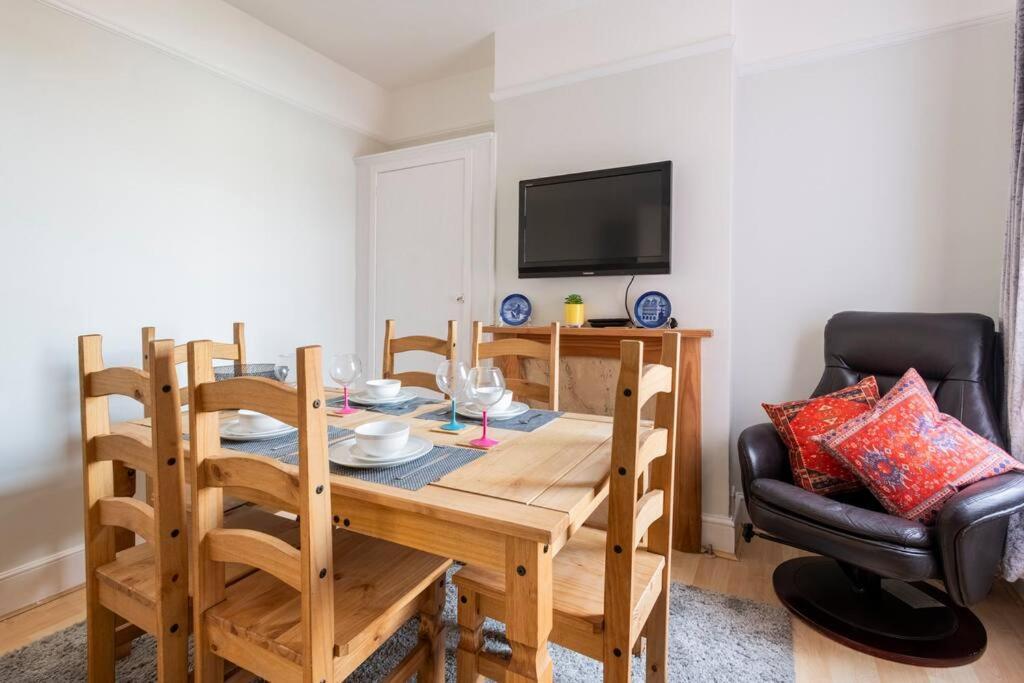 Travellers' Choice In Harwich-Essex Villa Exteriör bild